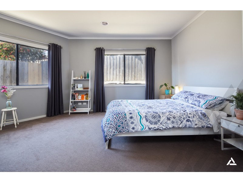 19 Rimfire Avenue, Drouin VIC 3818