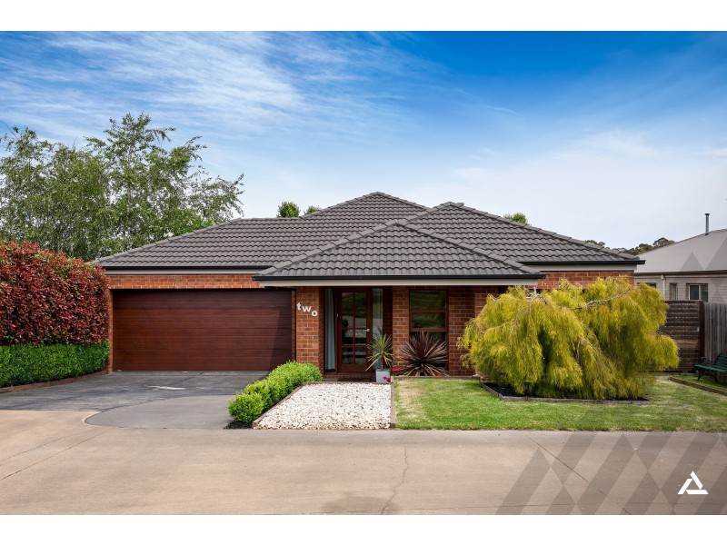 2 Oberon Place, Drouin VIC 3818