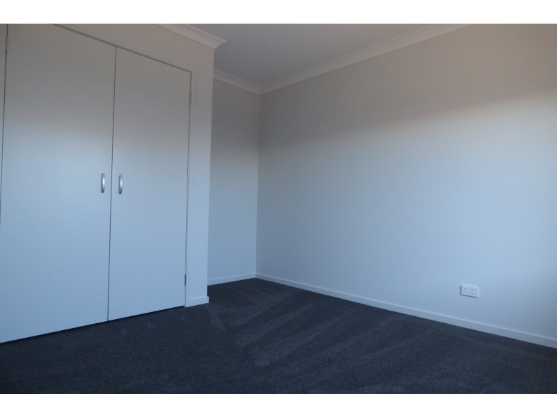 2 Sunnybrook Avenue, Warragul VIC 3820