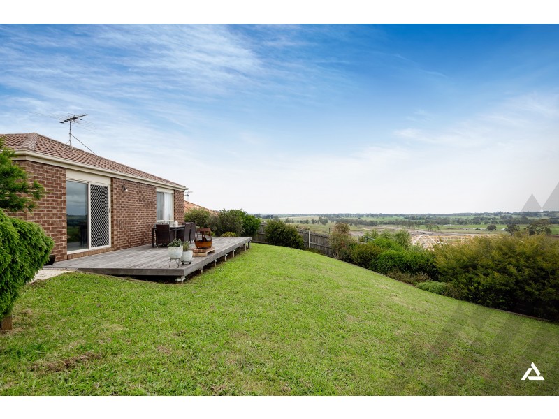 12 Mayfair Drive, Drouin VIC 3818