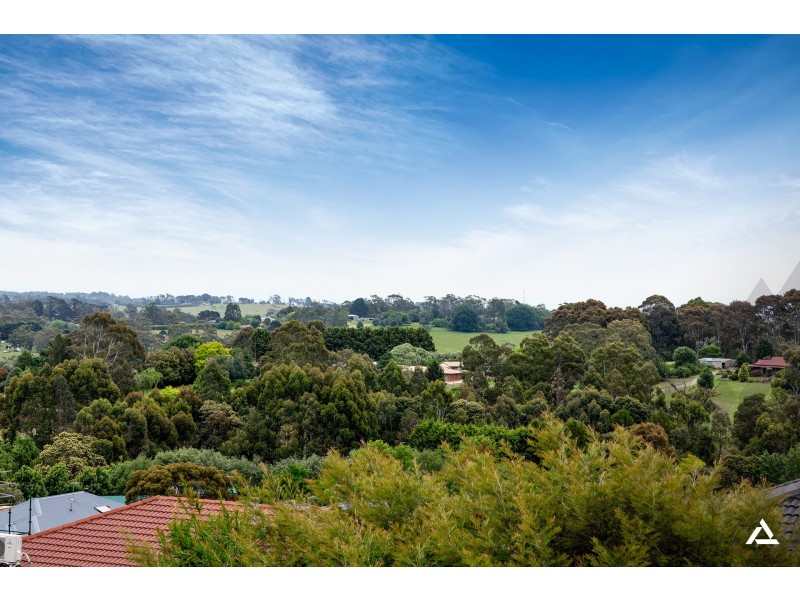 12 Mayfair Drive, Drouin VIC 3818