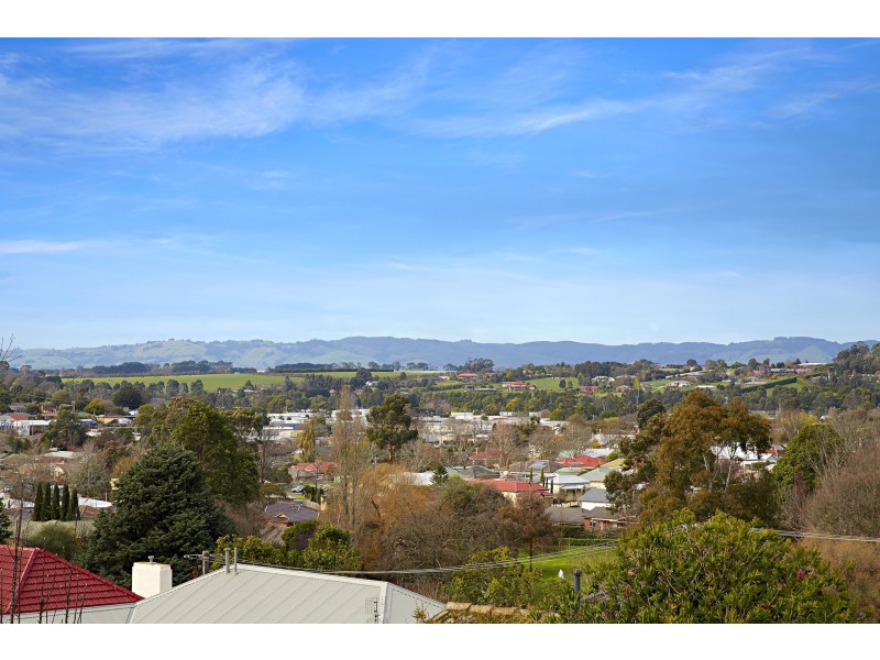 24 Clifford Street, Warragul VIC 3820