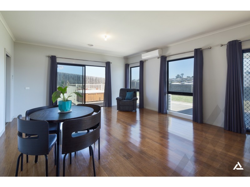 19 Rimfire Avenue, Drouin VIC 3818