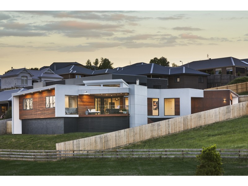 9 Jacaranda Court, Warragul VIC 3820