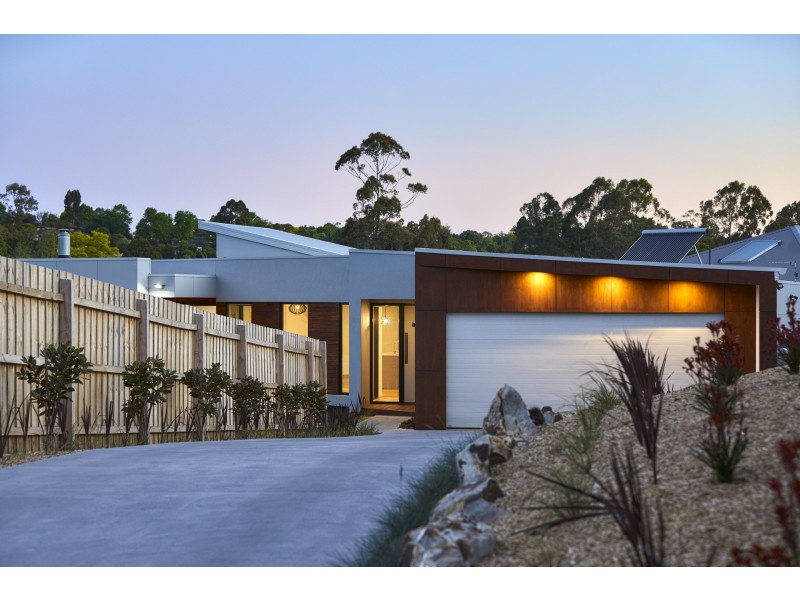 9 Jacaranda Court, Warragul VIC 3820