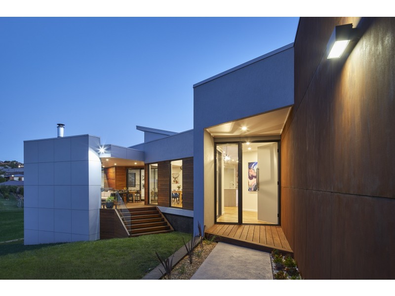 9 Jacaranda Court, Warragul VIC 3820