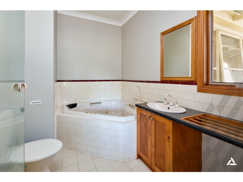 23 Waratah Way, Trafalgar East VIC 3824
