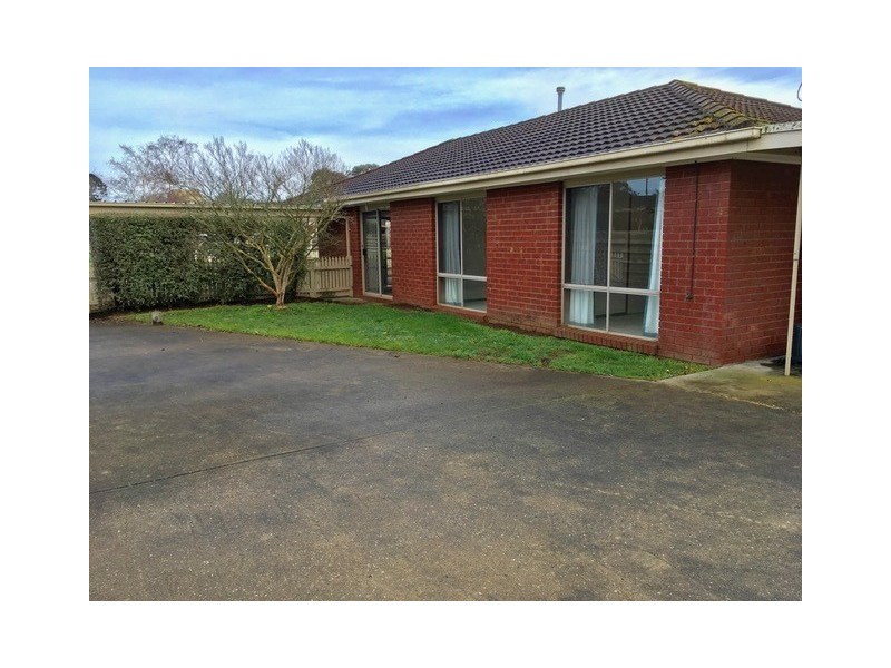 10 Melanie Drive, Warragul VIC 3820