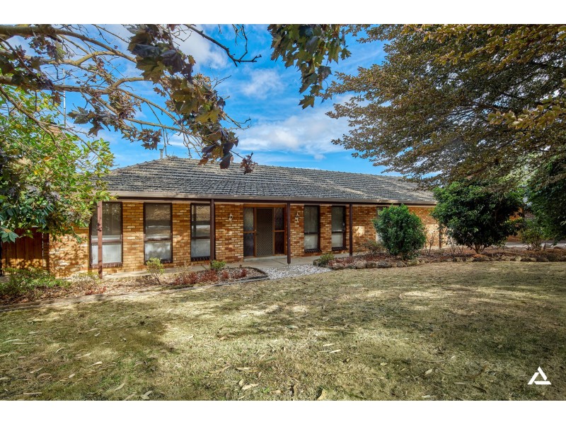 27 Hearn Street, Drouin VIC 3818