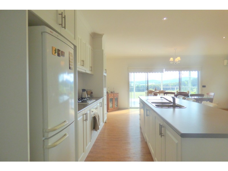 32 Shirley Road, Neerim South VIC 3831