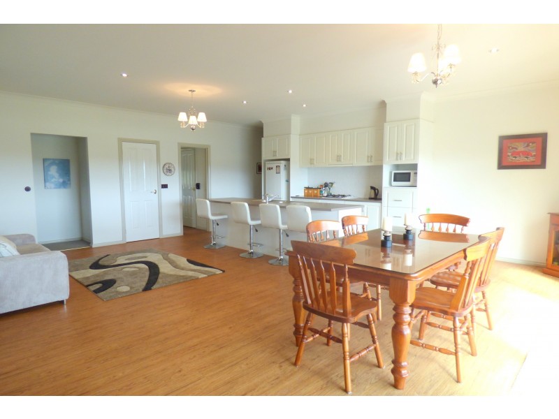 32 Shirley Road, Neerim South VIC 3831