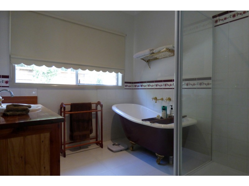 32 Shirley Road, Neerim South VIC 3831