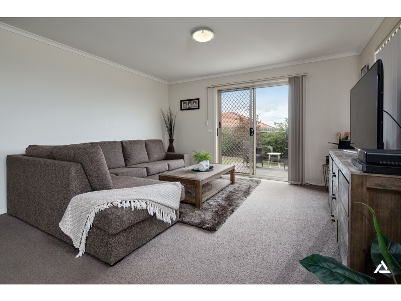 12 Mayfair Drive, Drouin VIC 3818