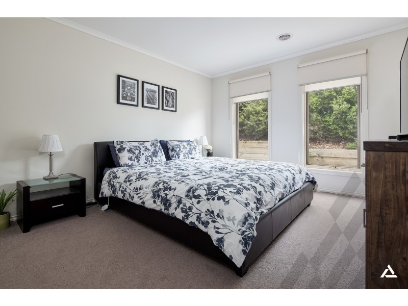 12 Mayfair Drive, Drouin VIC 3818