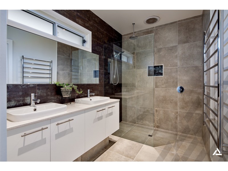 64 Camerons Road, Nilma VIC 3821