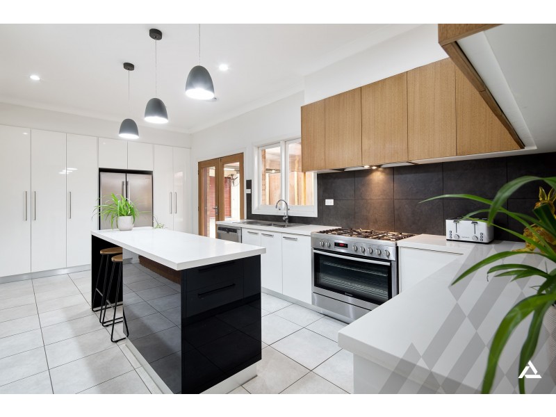 33 Windsor Avenue, Warragul VIC 3820