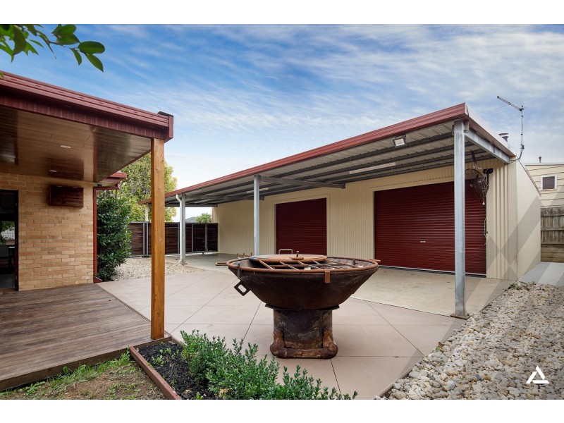 33 Windsor Avenue, Warragul VIC 3820