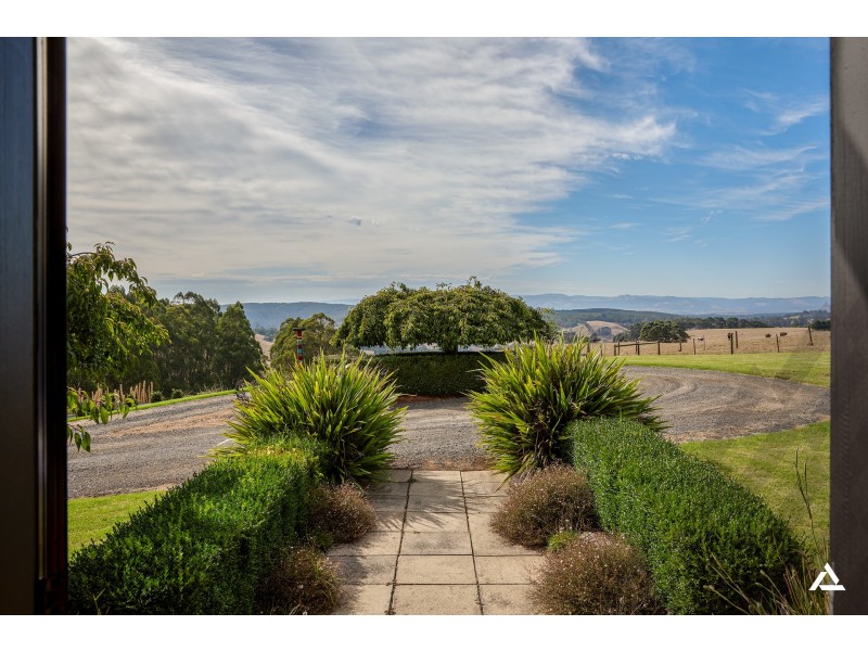 14 Weirs Road, Narracan VIC 3824