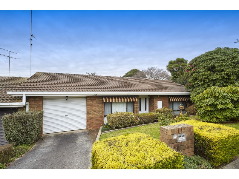 2/26 MacArthur Street, Warragul VIC 3820
