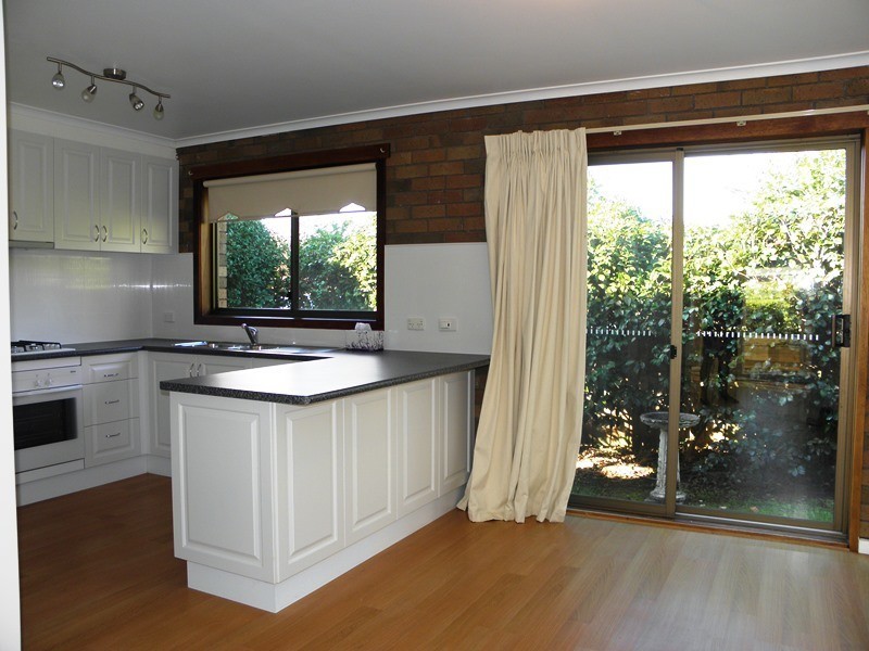 2/26 MacArthur Street, Warragul VIC 3820