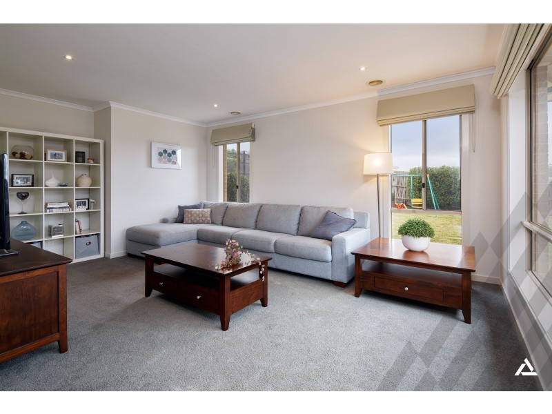 25 Rimfire Avenue, Drouin VIC 3818