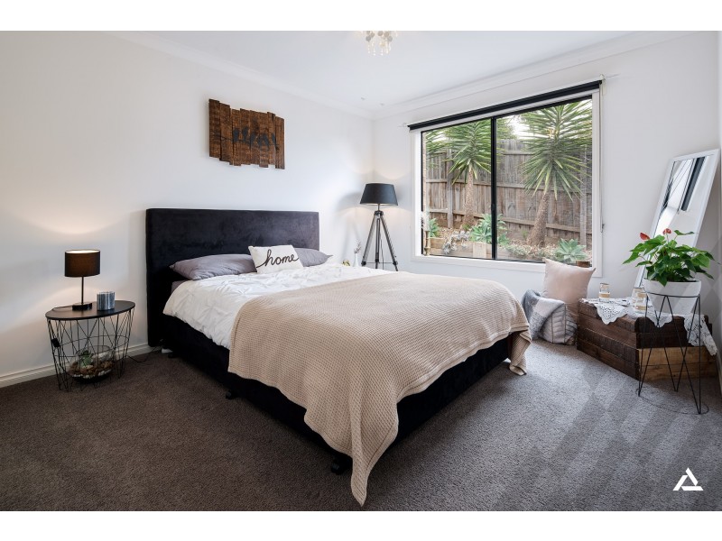 6 Melzak Way, Warragul VIC 3820