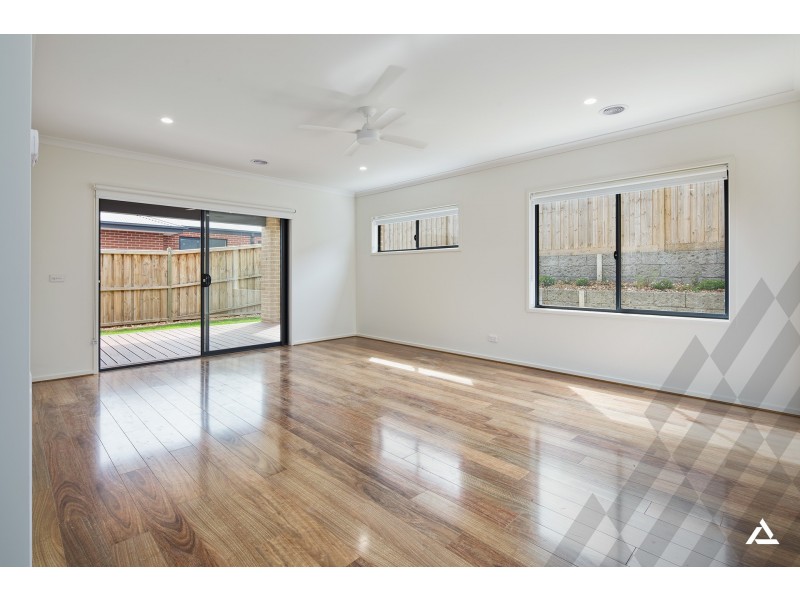14 Redleaf Avenue, Warragul VIC 3820