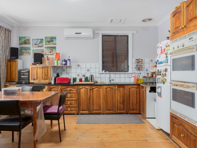 5 Balmoral Crescent, Drouin VIC 3818