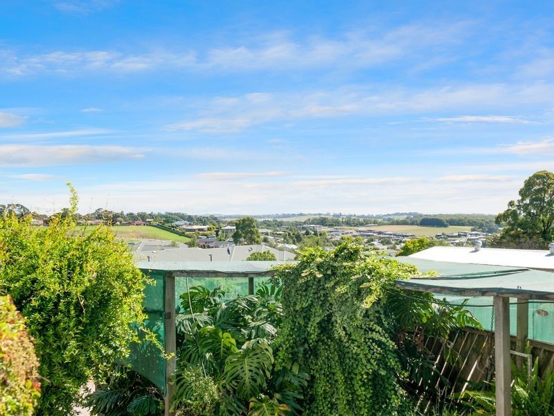 10 Lampard Road, Drouin VIC 3818