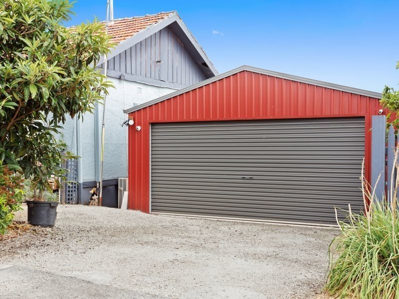 11 Colin Street, Drouin VIC 3818