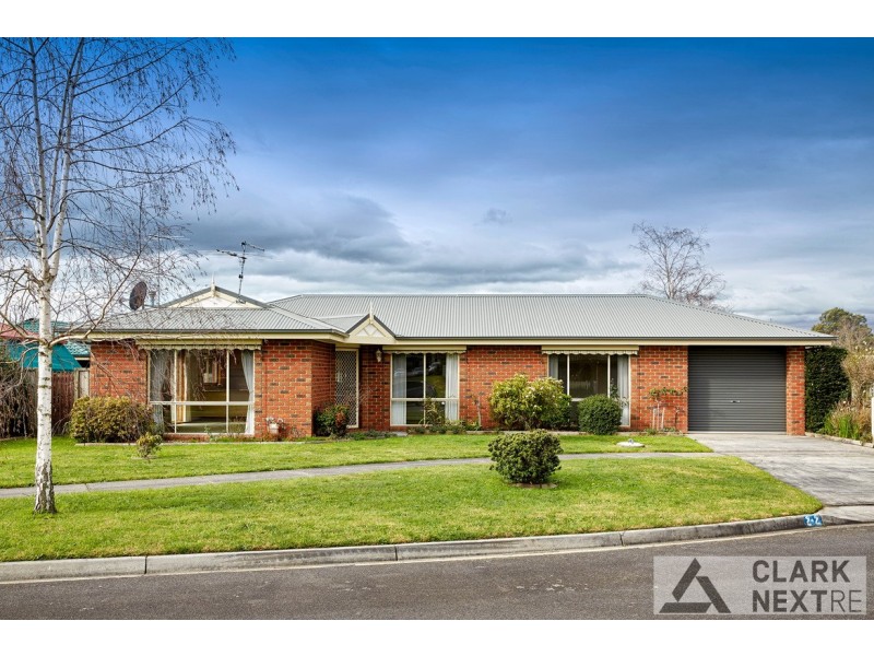 2/2 Janette Close, Warragul VIC 3820