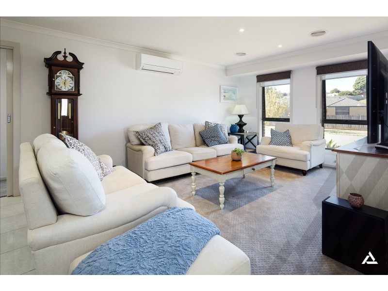 24 McMillan Drive, Warragul VIC 3820