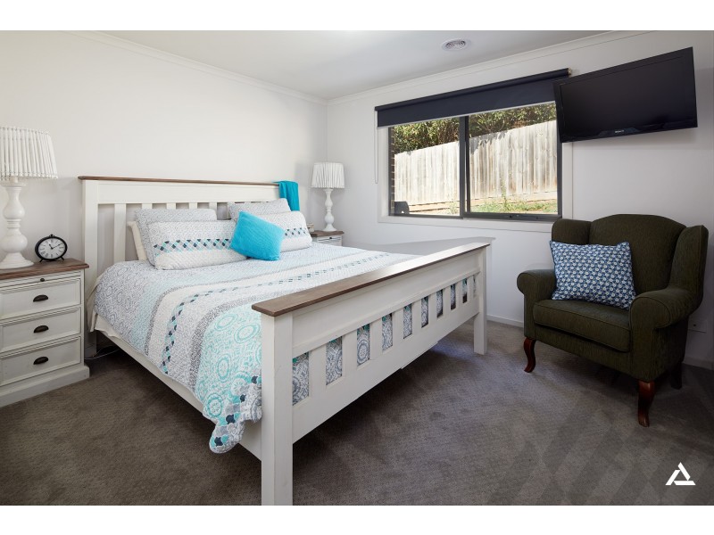 24 McMillan Drive, Warragul VIC 3820