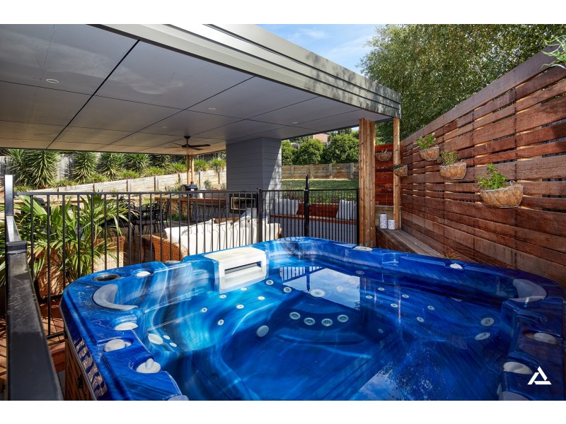 24 McMillan Drive, Warragul VIC 3820
