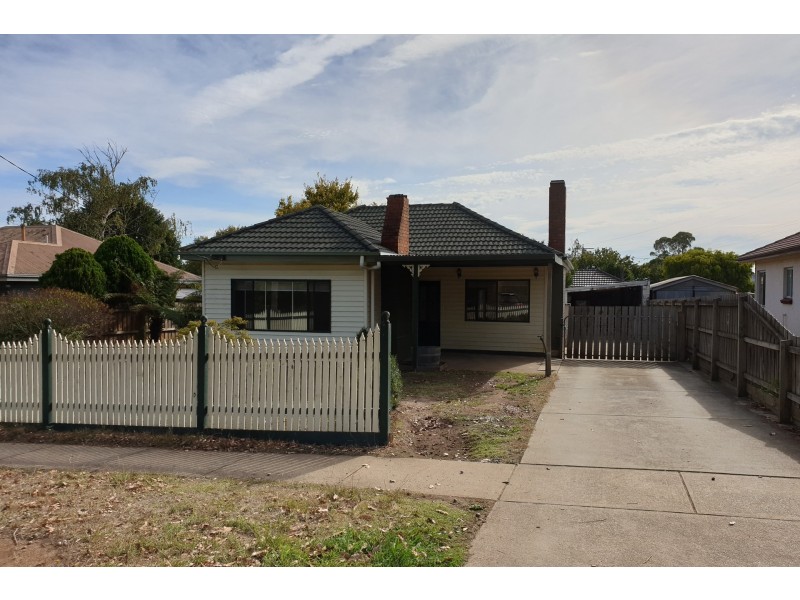 53 Lardner Road, Drouin VIC 3818