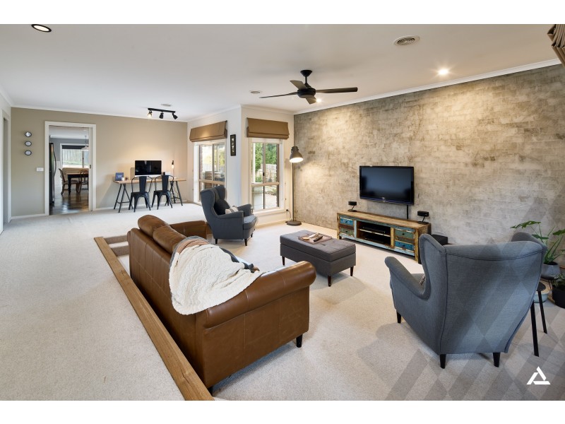 14 Ellen Close, Warragul VIC 3820