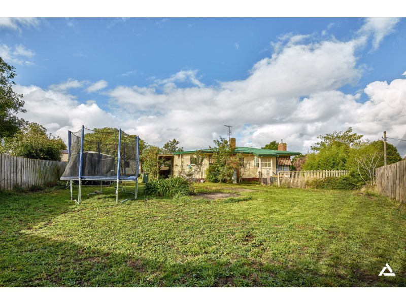 2 Ronalds Court, Drouin VIC 3818