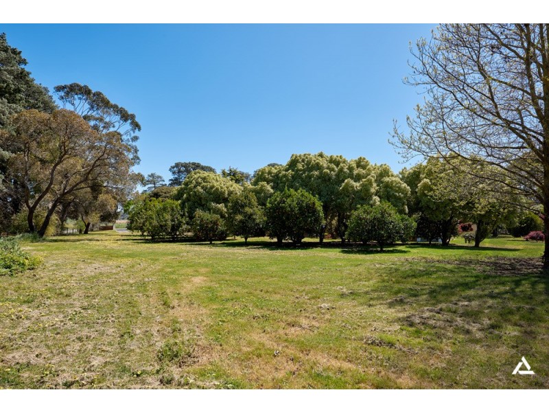 330 Main Neerim Road, Drouin West VIC 3818