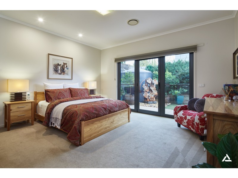 9 Highclere Street, Warragul VIC 3820