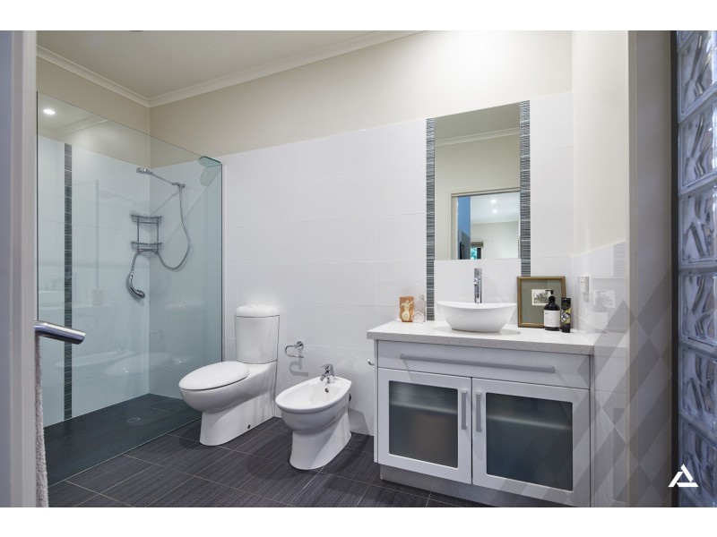 9 Highclere Street, Warragul VIC 3820