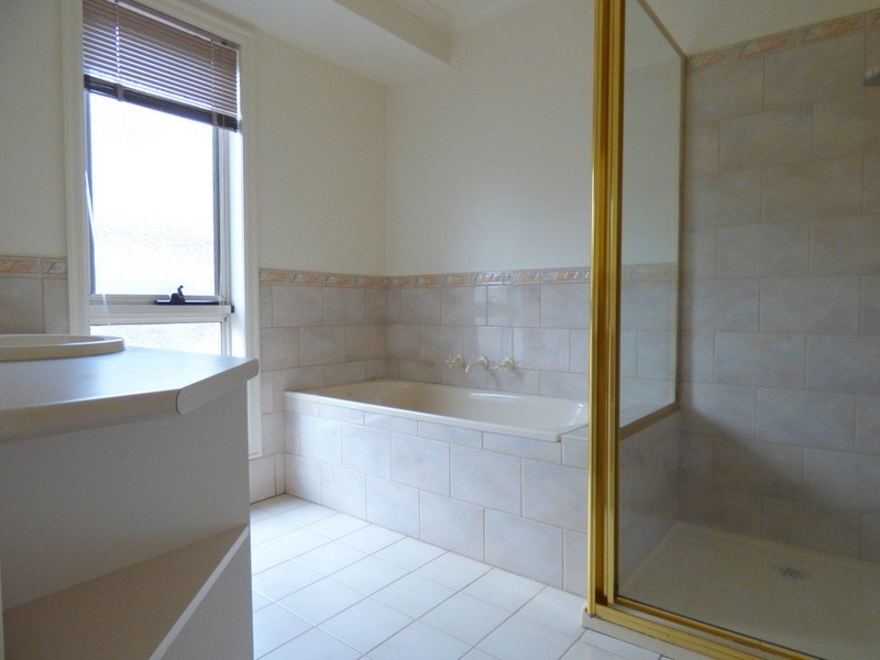 32 Brandy Creek Road, Warragul VIC 3820