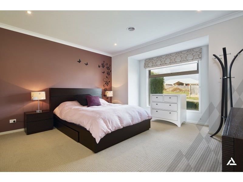 2 Hawkesburn Court, Warragul VIC 3820