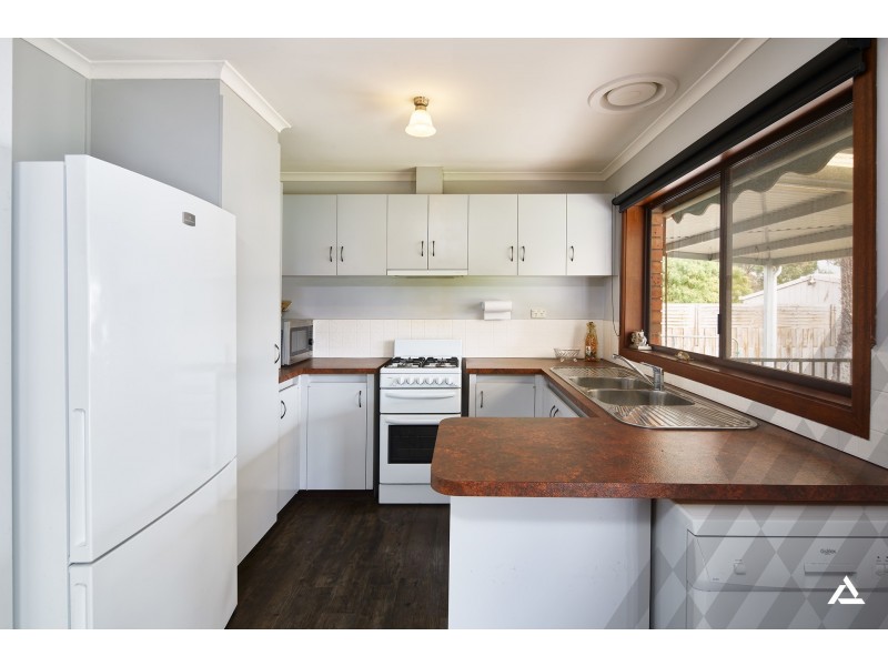 9 Boronia Street, Drouin VIC 3818