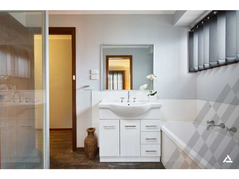 9 Boronia Street, Drouin VIC 3818