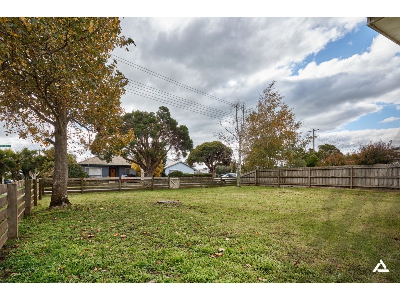 2 Fairchild Street, Drouin VIC 3818