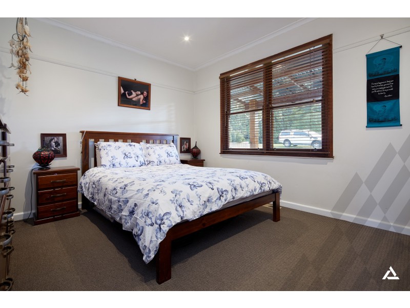 94 McNeilly Road, Drouin VIC 3818