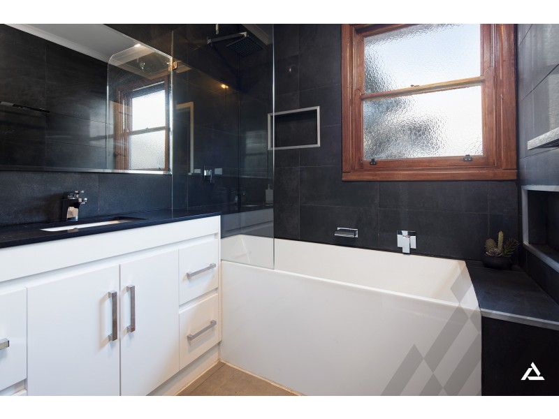 94 McNeilly Road, Drouin VIC 3818