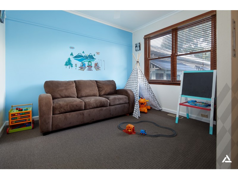 94 McNeilly Road, Drouin VIC 3818