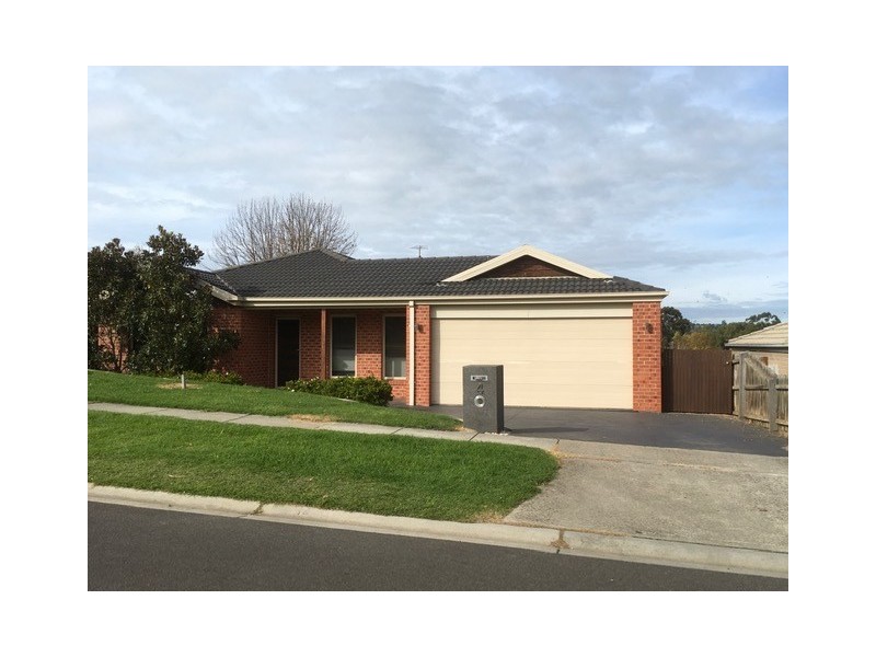 4 Blaxland Crescent, Warragul VIC 3820