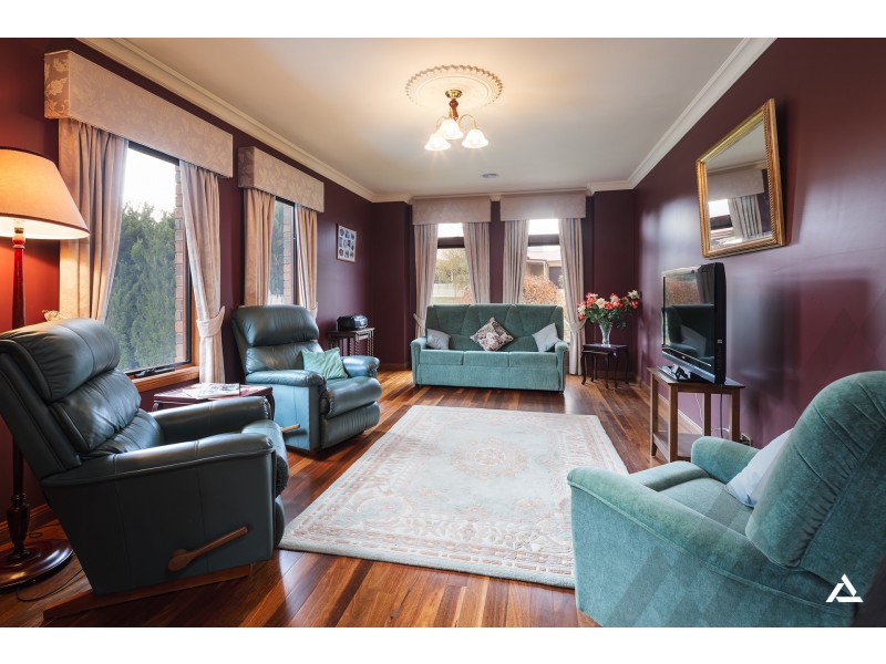 12 Arthurs Drive, Warragul VIC 3820